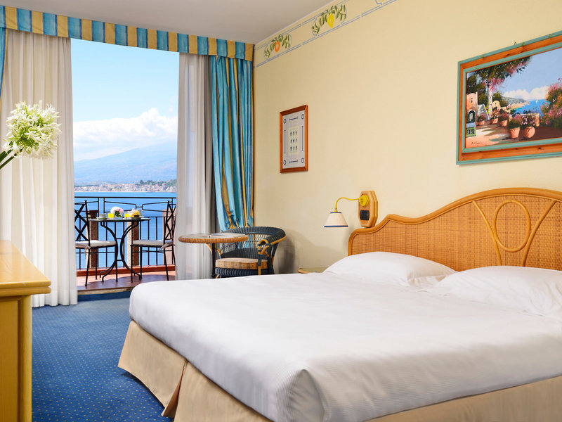 Unahotels Capotaormina 34