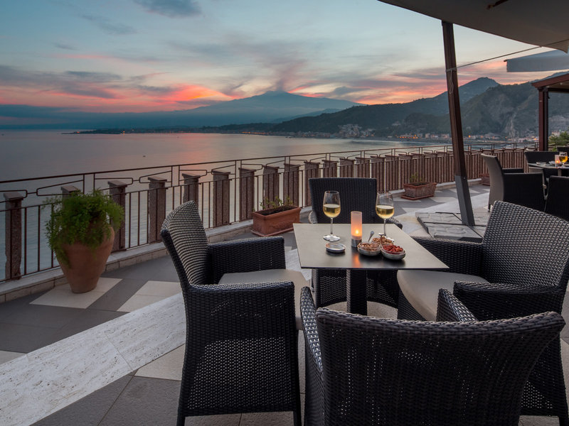 UNAHOTELS Capotaormina 17 - Terrace