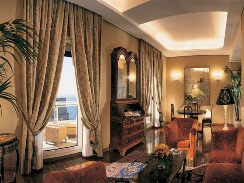 Grand Hotel Vesuvio 18