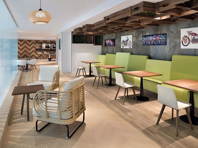 Element City Center Doha 13