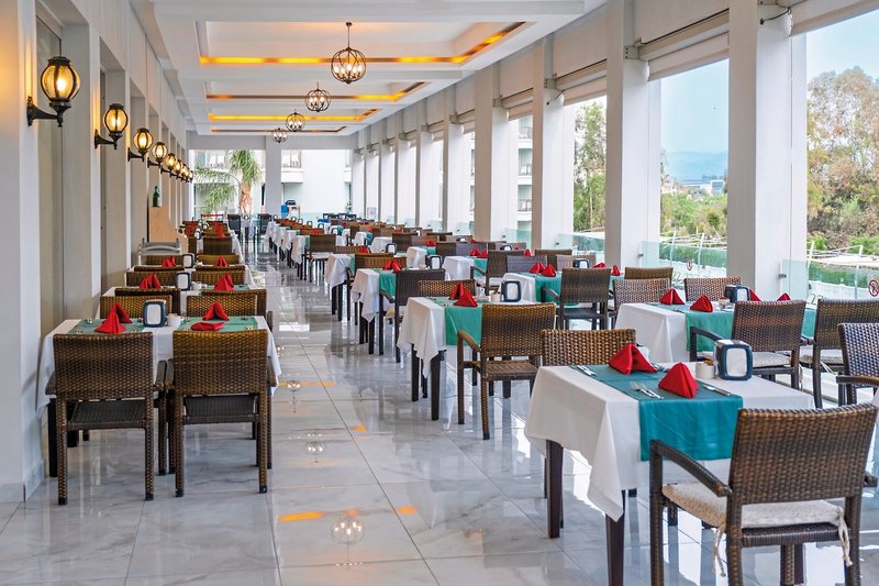 Royal Atlantis Spa & Resort 20