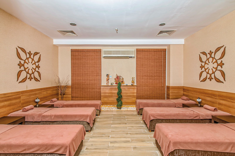 Royal Atlantis Spa & Resort 29