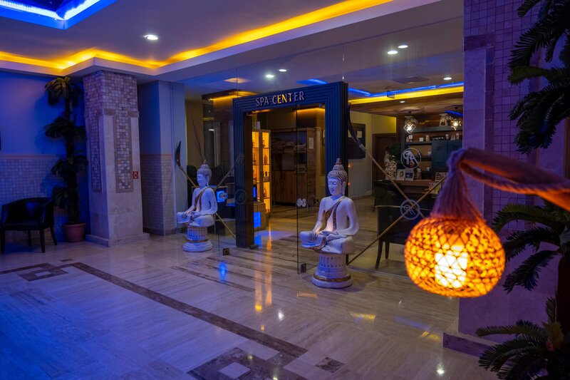 Royal Atlantis Spa & Resort 38