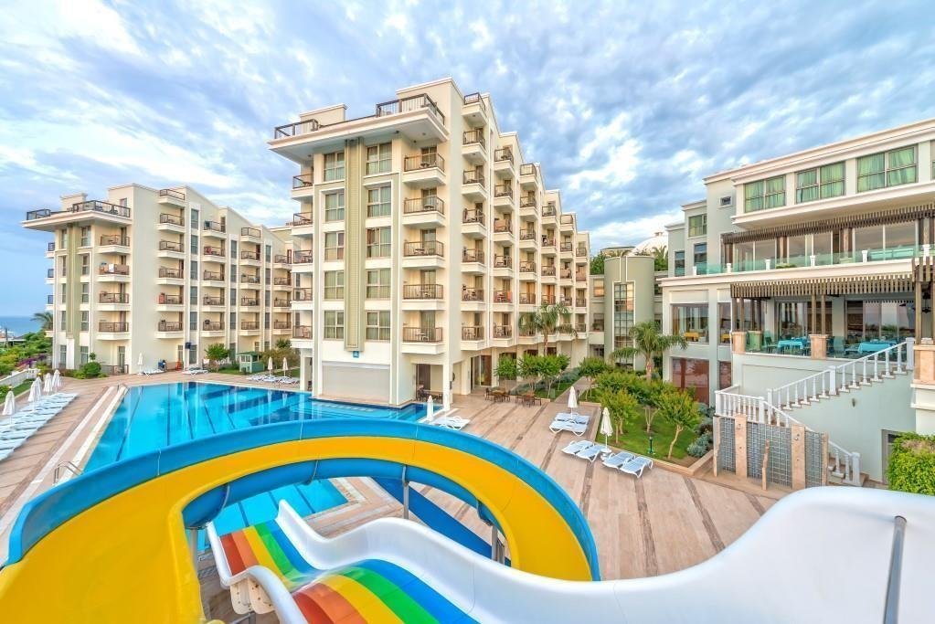 Royal Atlantis Spa & Resort