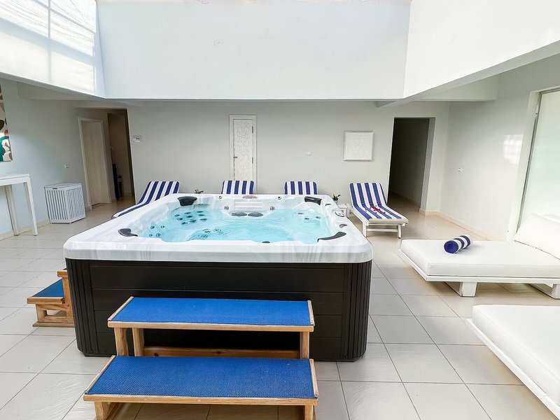 Club Reef Resort 15