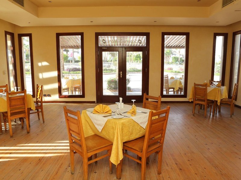 Club Reef Resort 34
