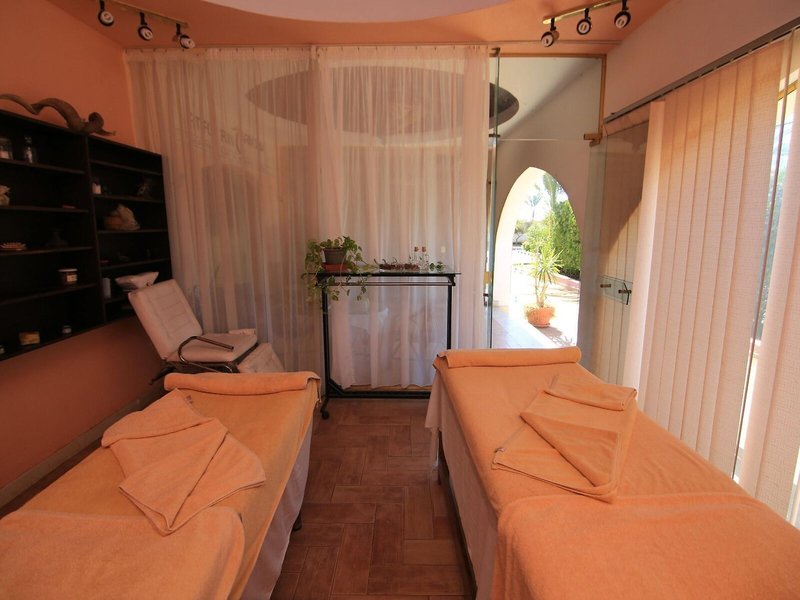 Club Reef Resort 42