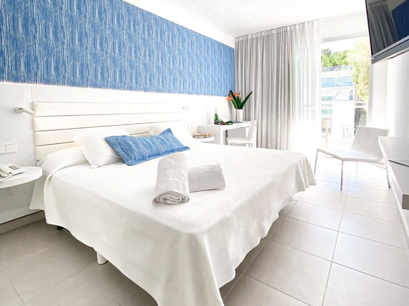 Reverence Life Hotel 29