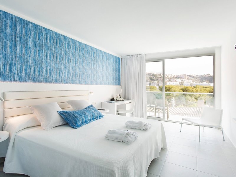 Reverence Life Hotel 32