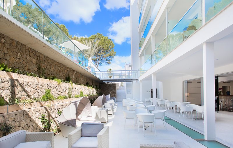 Reverence Life Hotel 29