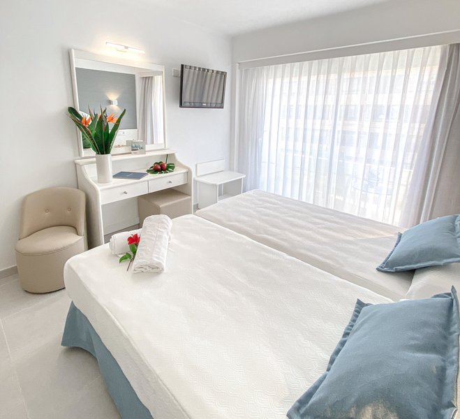 Reverence Life Hotel 70