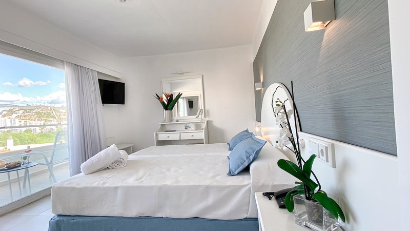 Reverence Life Hotel 77