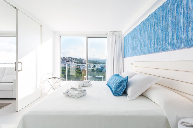 Reverence Life Hotel 29