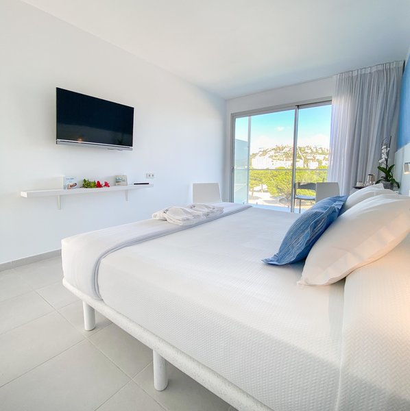 Reverence Life Hotel 84