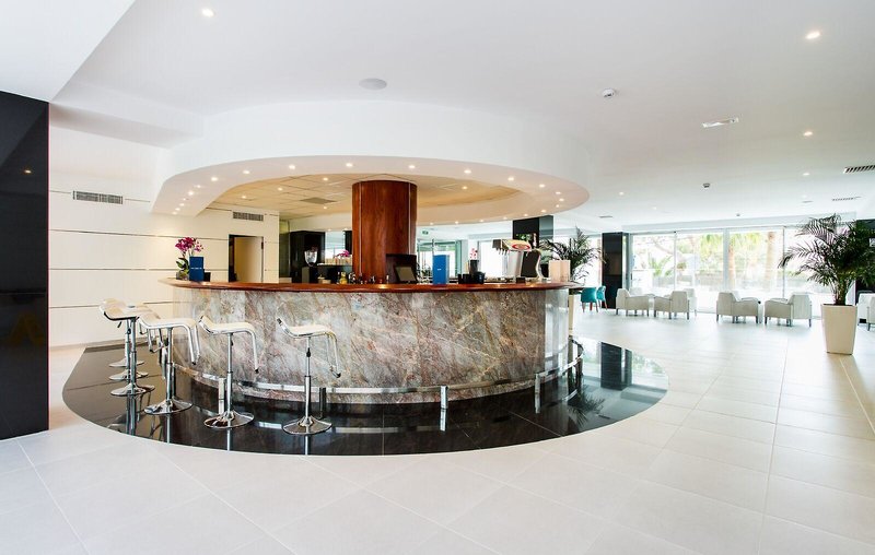 Reverence Life Hotel 38