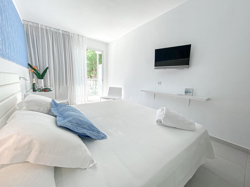 Reverence Life Hotel 75
