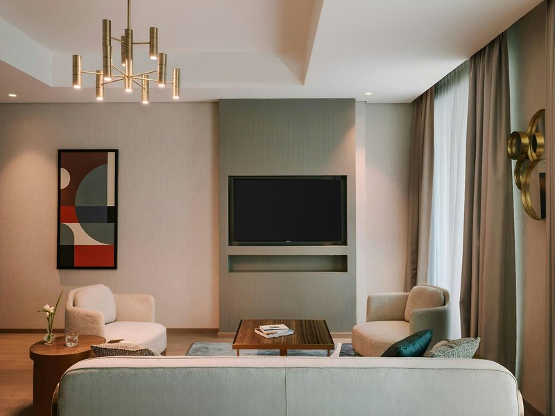 Business Bay 24