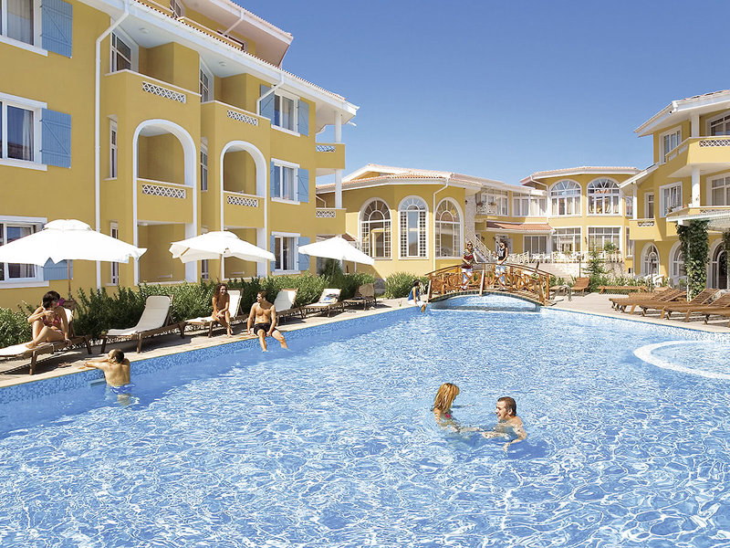 Holiday Club Blue Orange Beach 1