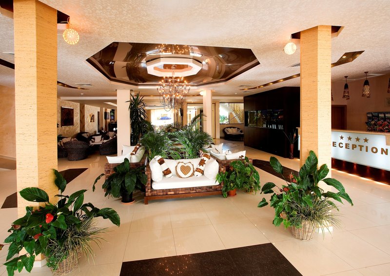 Laguna Beach Resort & Spa 9