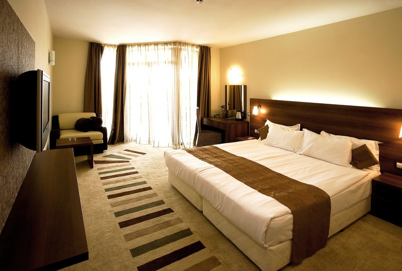 Laguna Beach Resort & Spa 13