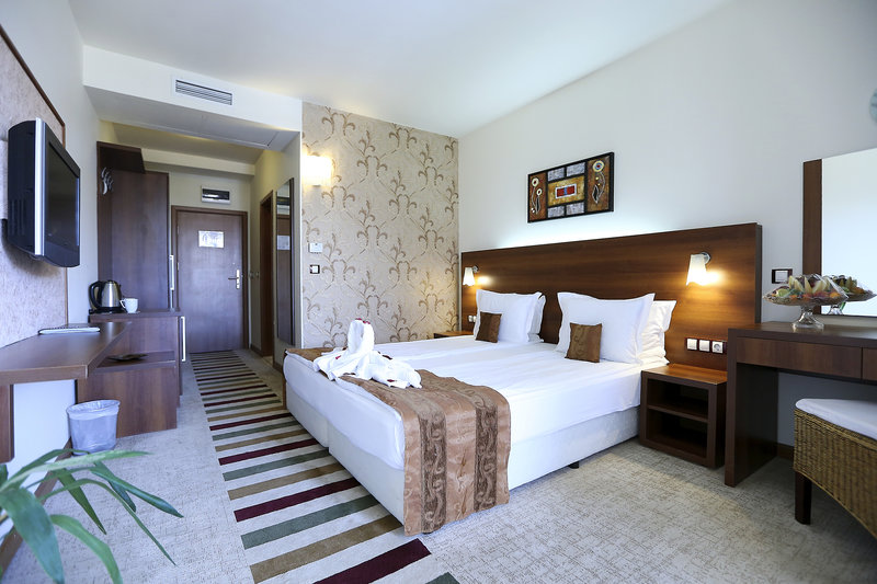 Laguna Beach Resort & Spa 17