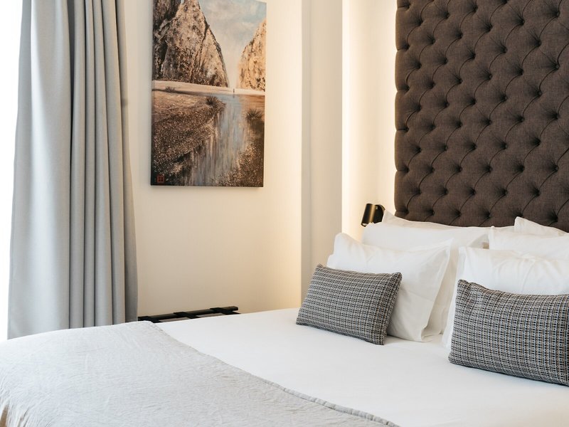 Boutique Hotel Petit Montisión 18 - Room Example