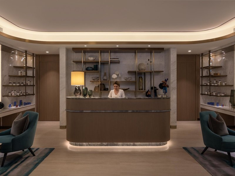 Address Grand Creek Harbour 8 - Health & Beauty