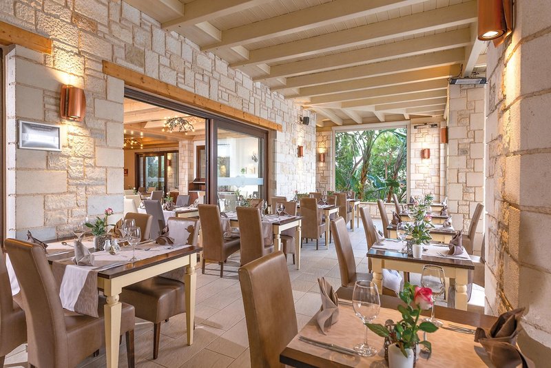 Cactus Royal Spa & Resort 10