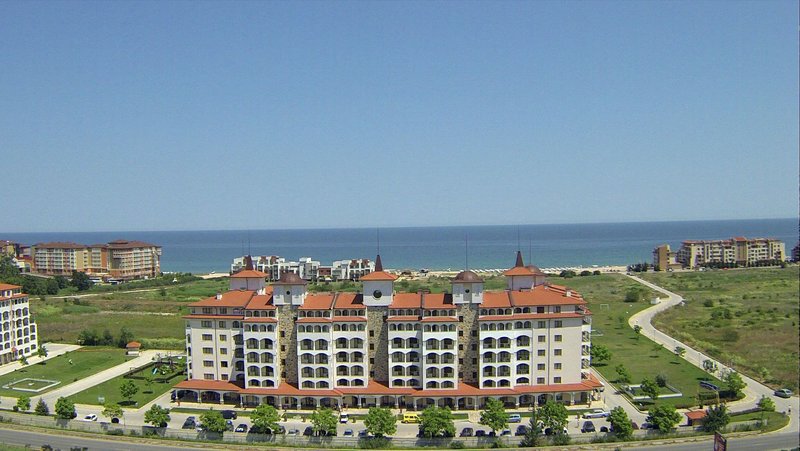 Sunrise All Suites Resort 12