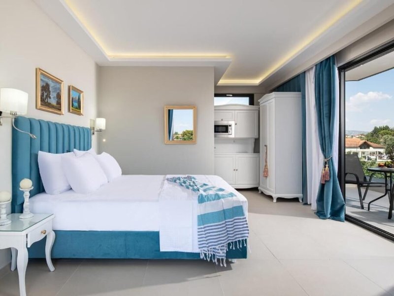 The Light Blue Hotel 11