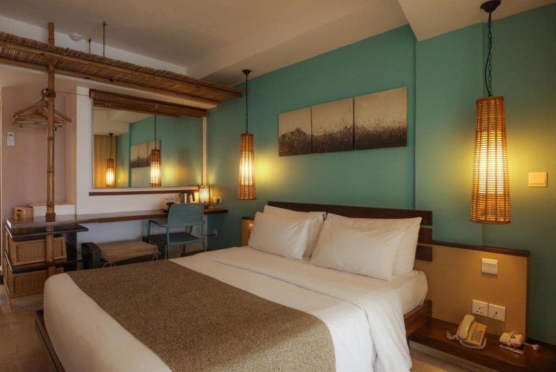 Laguna Beach Hotel & Spa 4 - Room Example