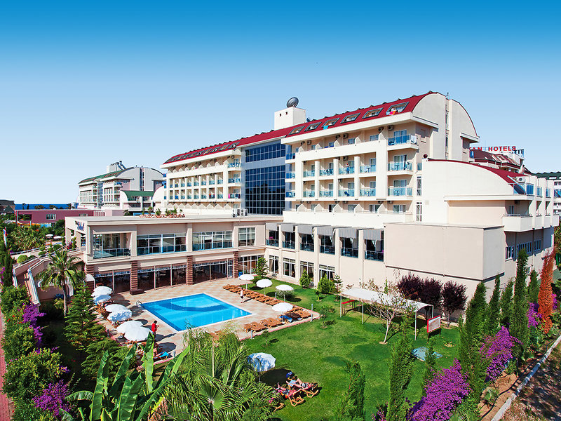 Titan Select Hotel 8