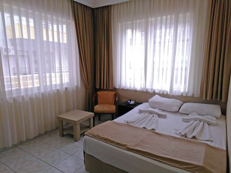 Kleopatra Bavyera 23