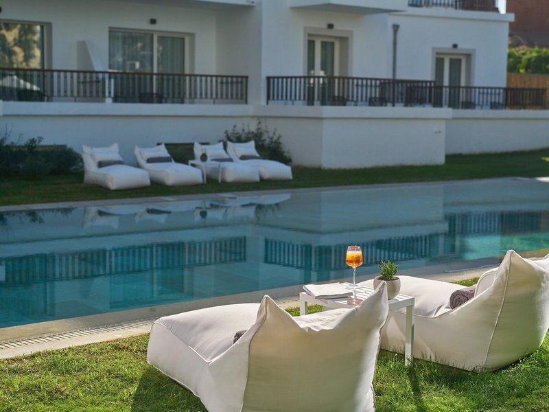 Pella Beach Grecotel Premium Resort 8