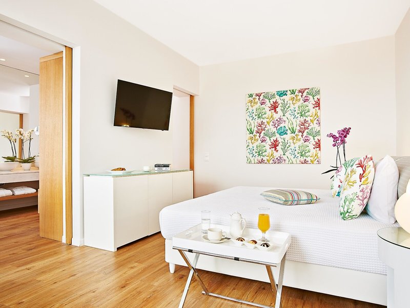 Pella Beach Grecotel Premium Resort 36