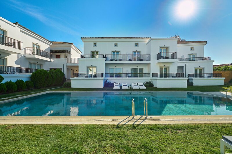 Domes Noruz Kassandra 43