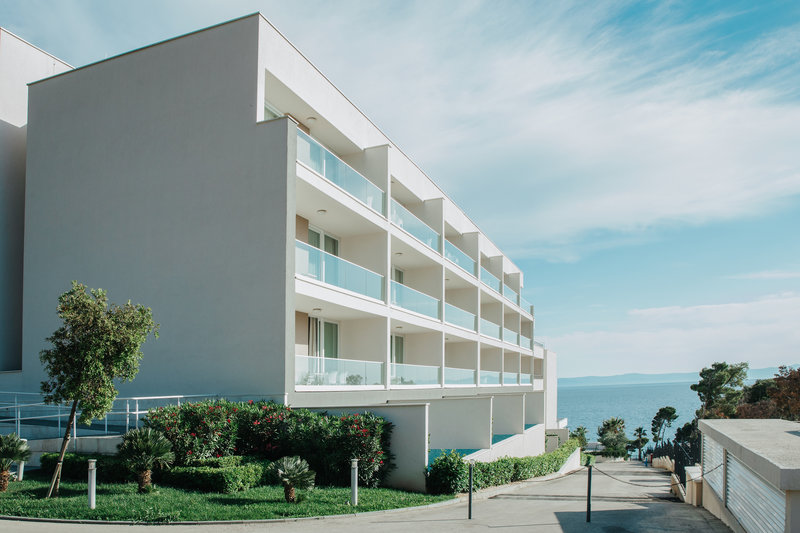 Romana Beach Apartments 2