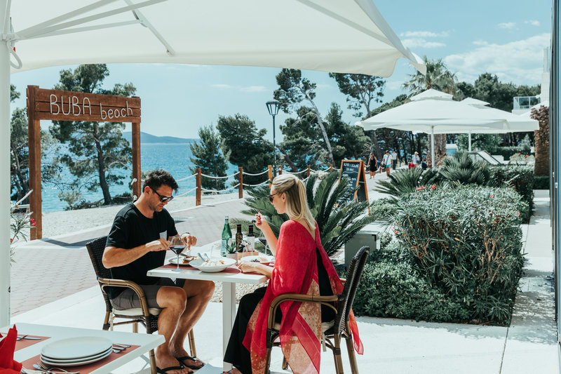 Romana Beach Apartments 13