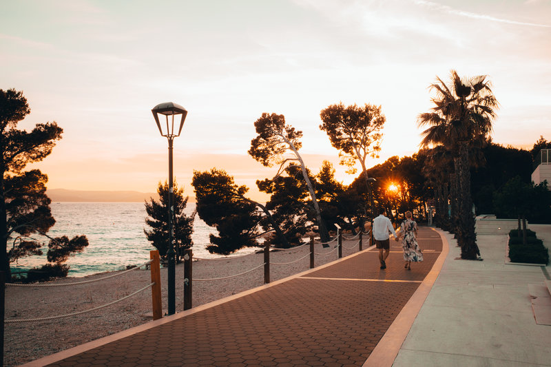 Romana Beach Apartments 21