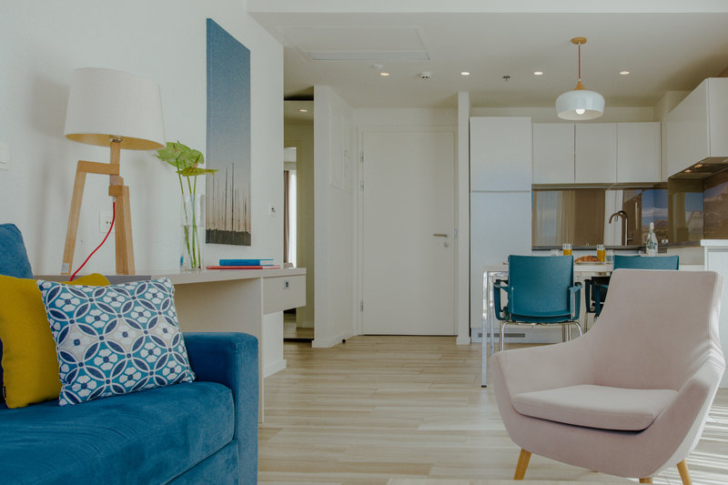Romana Beach Apartments 23