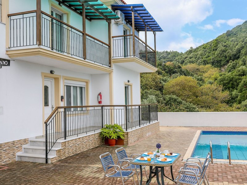 Villa Mitzelos 5