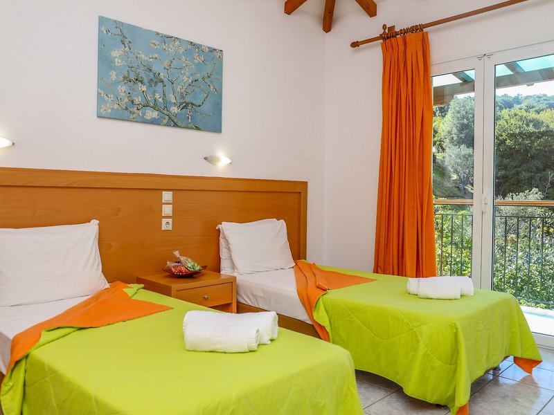 Villa Mitzelos 18