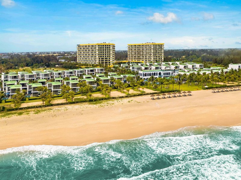 Wyndham Hoi An Royal Beachfront Resort & Villas 6