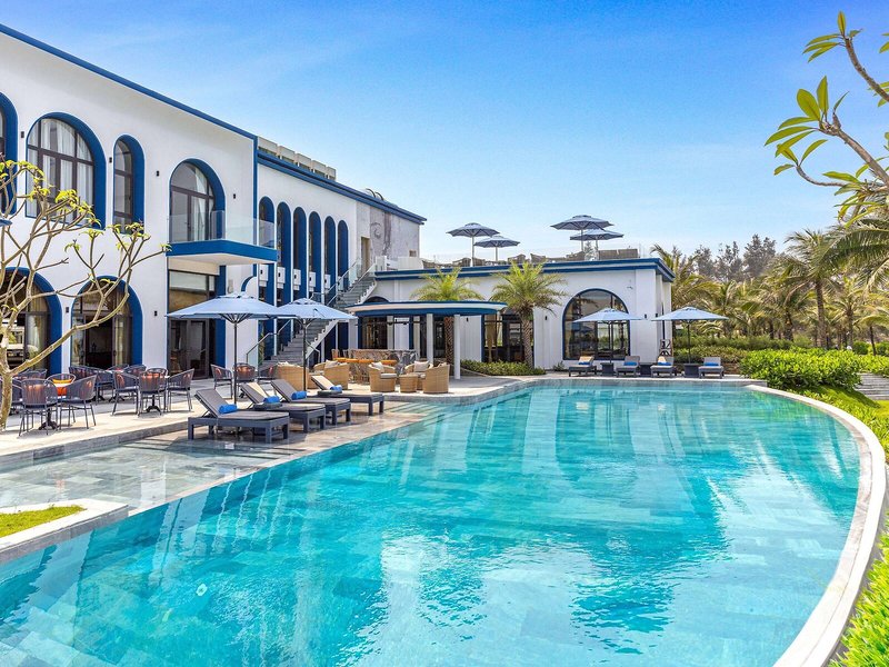 Wyndham Hoi An Royal Beachfront Resort & Villas 10