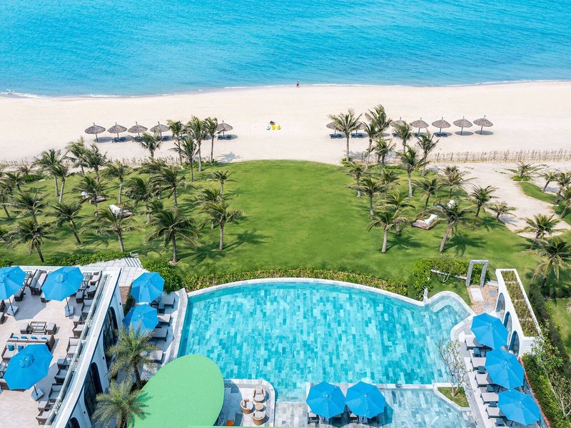 Wyndham Hoi An Royal Beachfront Resort & Villas 18
