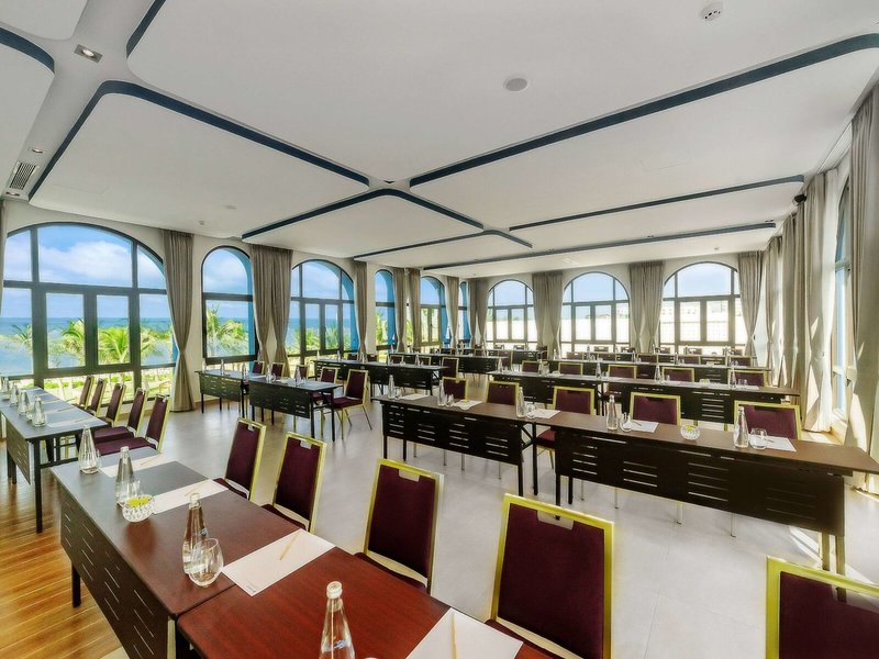 Wyndham Hoi An Royal Beachfront Resort & Villas 23
