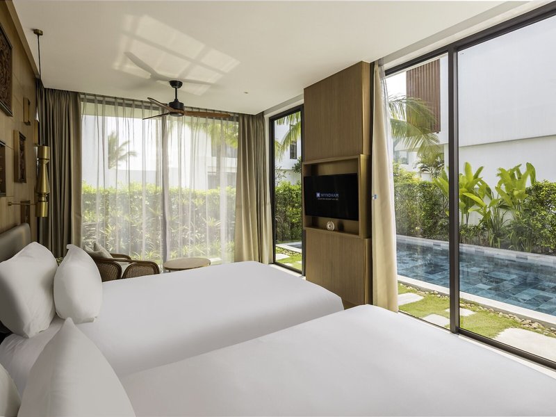 Wyndham Hoi An Royal Beachfront Resort & Villas 36