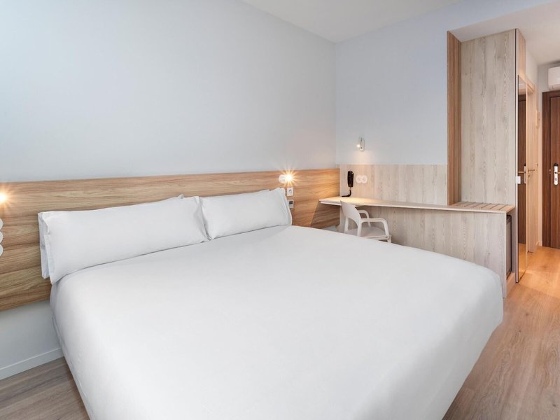 B&B HOTEL Lisboa Oeiras 10