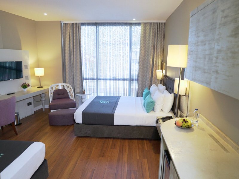 Homey AirPort Hotel 17