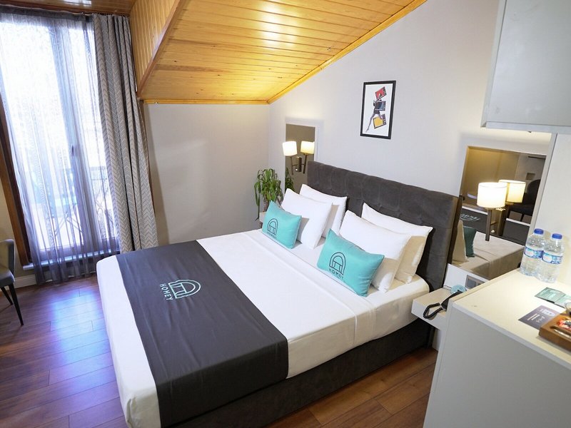 Homey AirPort Hotel 21